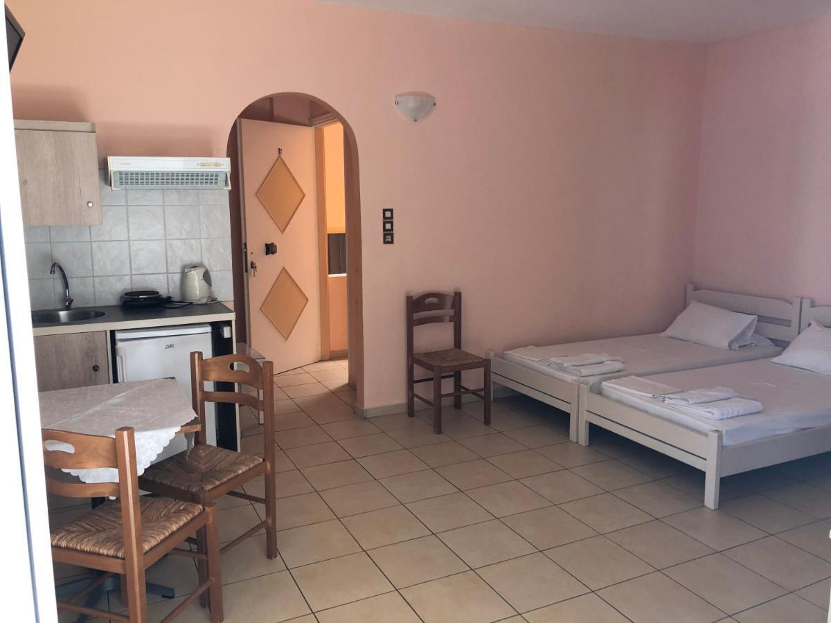 Isidora Hotel Agia Marina  Room photo