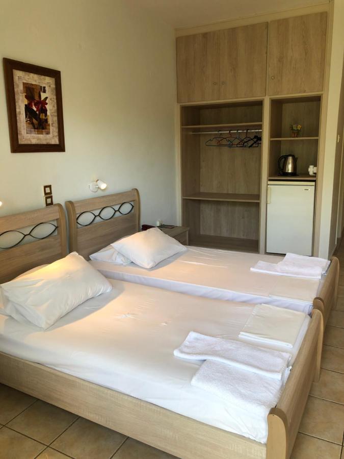 Isidora Hotel Agia Marina  Exterior photo