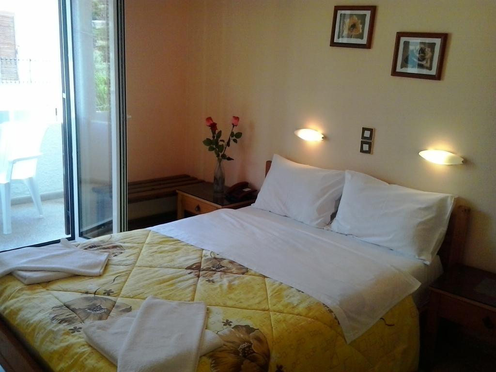Isidora Hotel Agia Marina  Room photo