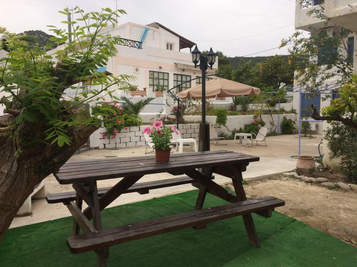Isidora Hotel Agia Marina  Exterior photo
